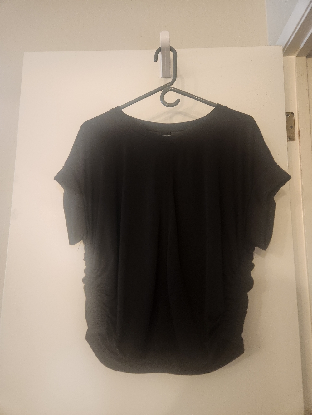 Women’s Black Short Sleeve Rouched Sided Top